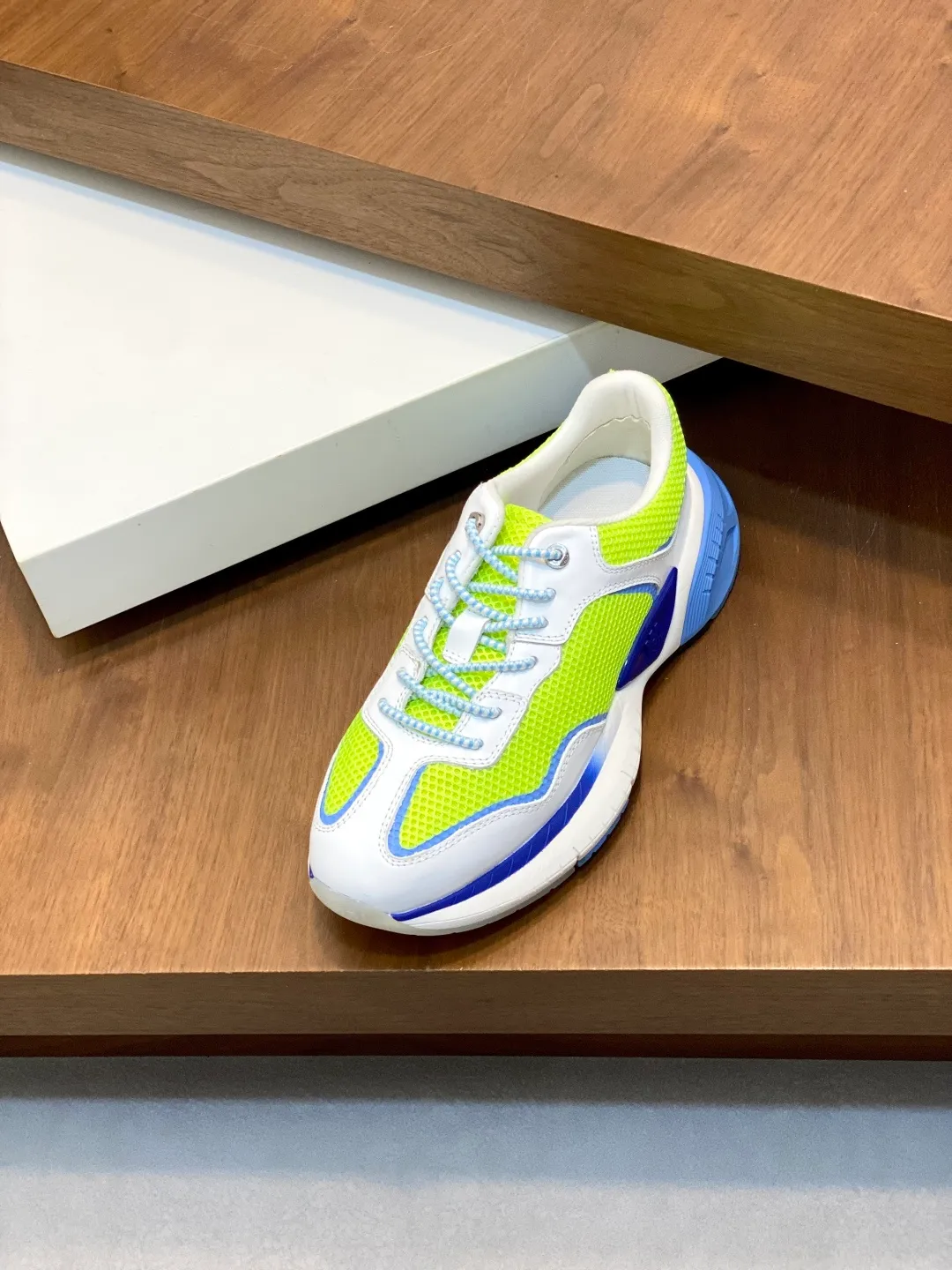 💰740 AMIRI's new men's casual sports shoes, made of first-layer cowhide leather uppers and spliced ​​with original breathable mesh, rich in three-dimensionality, contrasting color design, simple style, fashionable and sporty, breathable mesh lining, original ultra-light outsole, a must-have item for daily leisure! Size: 38-45 (38, 45 customized)